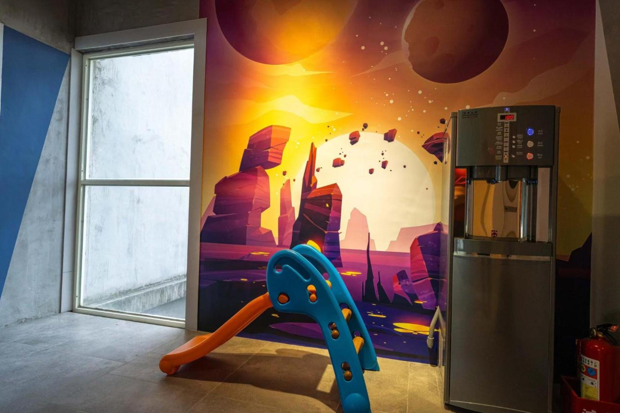 Namek Guesthouse Лодун Екстер'єр фото